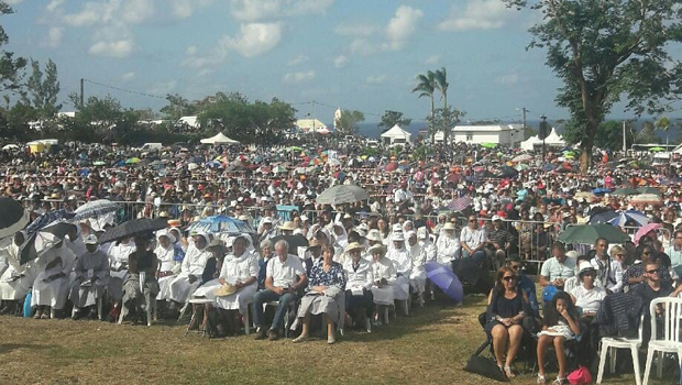 Ile de la Réunion : Plus de 10 000 fidèles pour la messe de l'Assomption à Piton St-Rose
