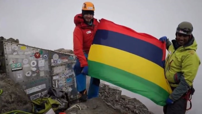 [Vidéo] 7 Summits Africa-Team Mauritius : Mont Kenya