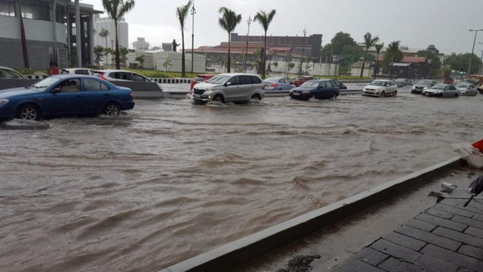 [Vidéo] Port-Louis était sous l'eau ce dimanche