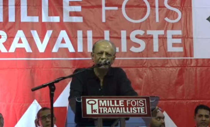 Au congrès du Parti travailliste, Navin Ramgoolam affirme :  « bandi pa bandi mo pou réeli. » 