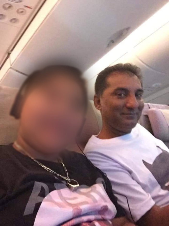 Expulsés de Dubaï, Shameem Korimbocus et son fils dans l'avion vers Maurice
