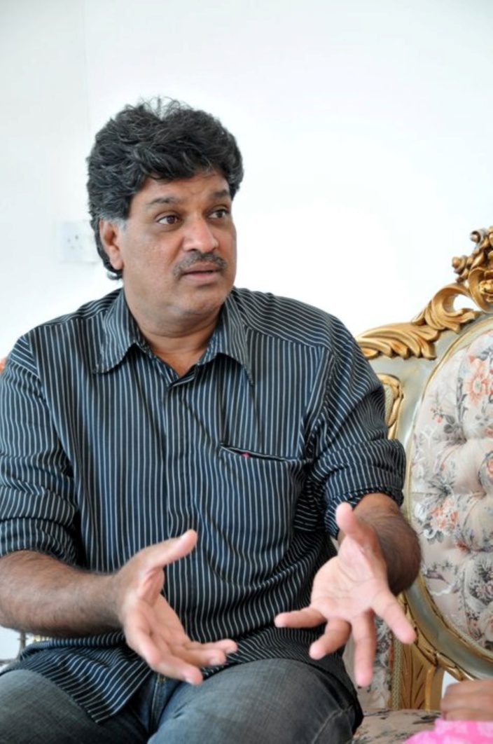 « Je suis un client de la MauBank », affirme Salim Muthy