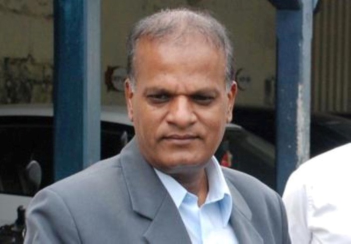 Interdiction de quitter le territoire, Prakash Maunthrooa déclare avoir « le cœur brisé »