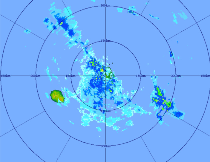 Des averses avec des orages se sont déclenchées dans plusieurs régions de l'île 