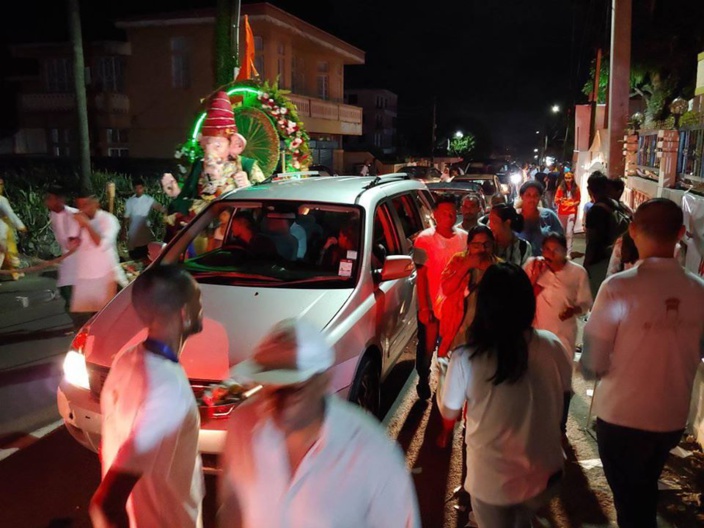 Maha Shivaratree à Chinatown : Distribution de Keer Puri et Briani aux pèlerins