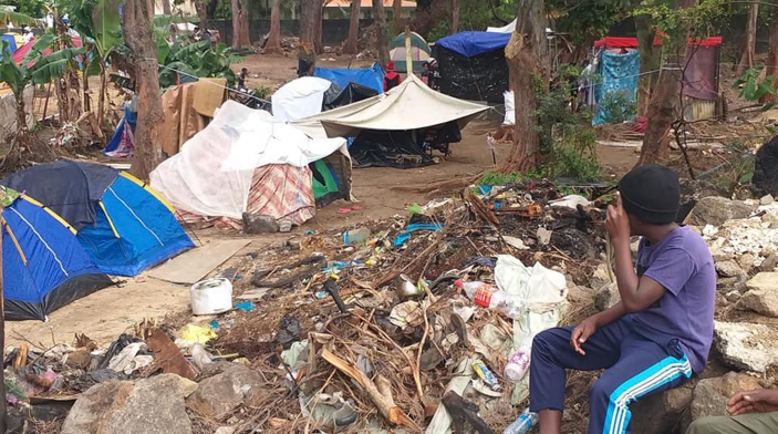 Expulsés des terres de l'Etat, les squatteurs de Riambel vivent dans des conditions encore plus misérables