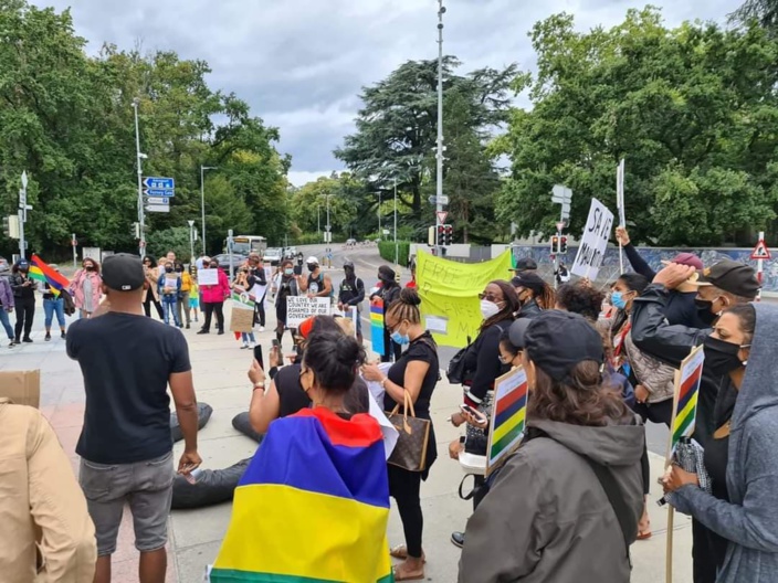 [Diaporama] Les Mauriciens manifestent en Suisse et font entendre leurs voix