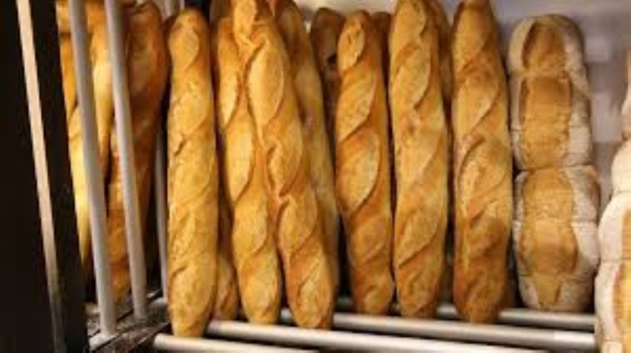 Confinement : La production de pain chute d’un quart