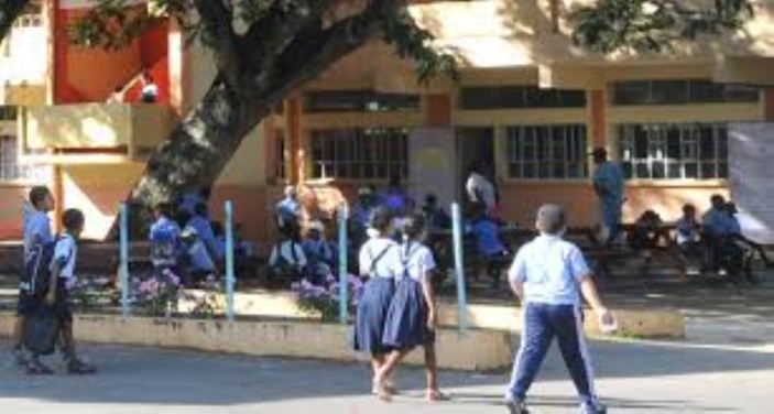 Cas suspects de Covid-19 : Les collèges de Lorette de Quatre-Bornes et Mauritius College temporairement fermés