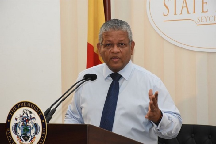 Le président seychellois Wavel Ramkalawan : «Nou parlement pli civilisé ki Maurice»
