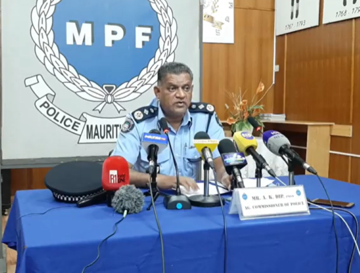 « Je demande aux policiers de ne pas dissimuler des informations », affirme Anil Kumar Dip