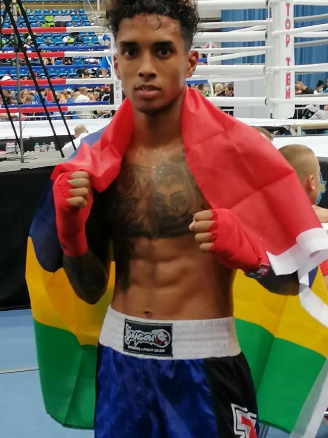 Kick Boxing en Hongrie : Le Mauricien Warren Robertson est médaillé d'or