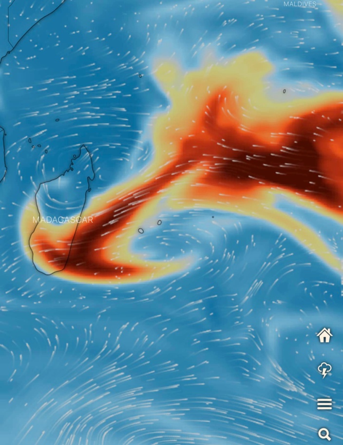 [En images] Ciel orangé, le panache du volcan des Tonga est dans notre région