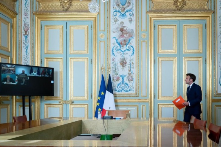 Photo officielle page Emmanuelle Macron