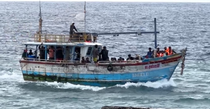 Réveillon de Noël : 53 migrants sri lankais débarquent à La Réunion 