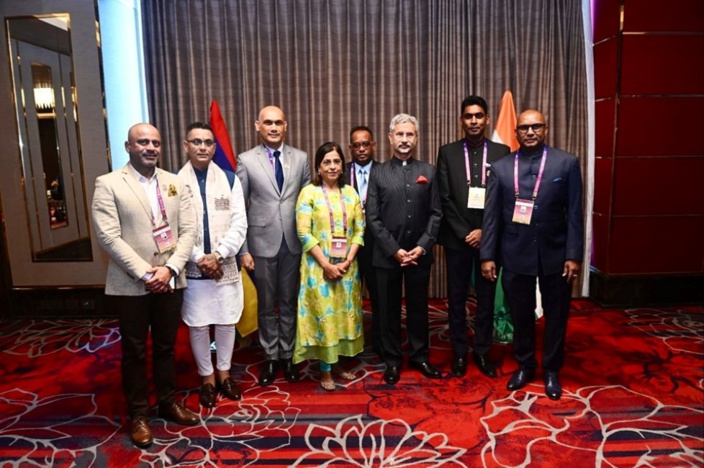 Les ministres et député mauricien avec  Subrahmanyam Jaishankar, Ministre des Affaires étrangère de la République indienne