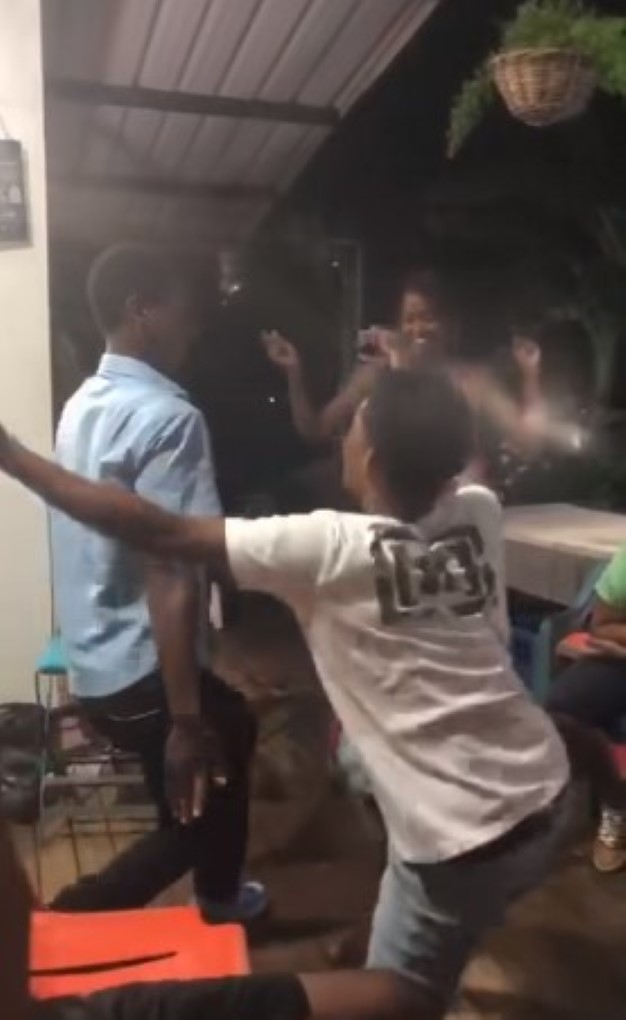 Vidéo Buzz- Le dalon Seychellois Jean Marc Volcy fait danser la jeunesse mauricienne
