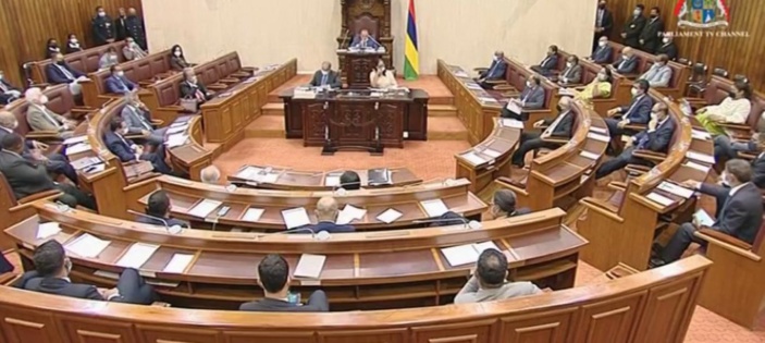 Le Finance Bill au Parlement