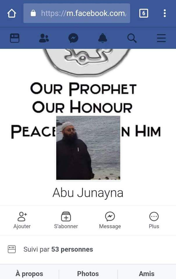 Javed Meetoo sur les réseaux sociaux à plusieurs profils : Javed Abu Junayna qui à partir du 2 juin 2018 est inactif. Abu Junayna où il continue sa campagne de propagande contre l'Etat mauricien entre prêches et publications provocantes.