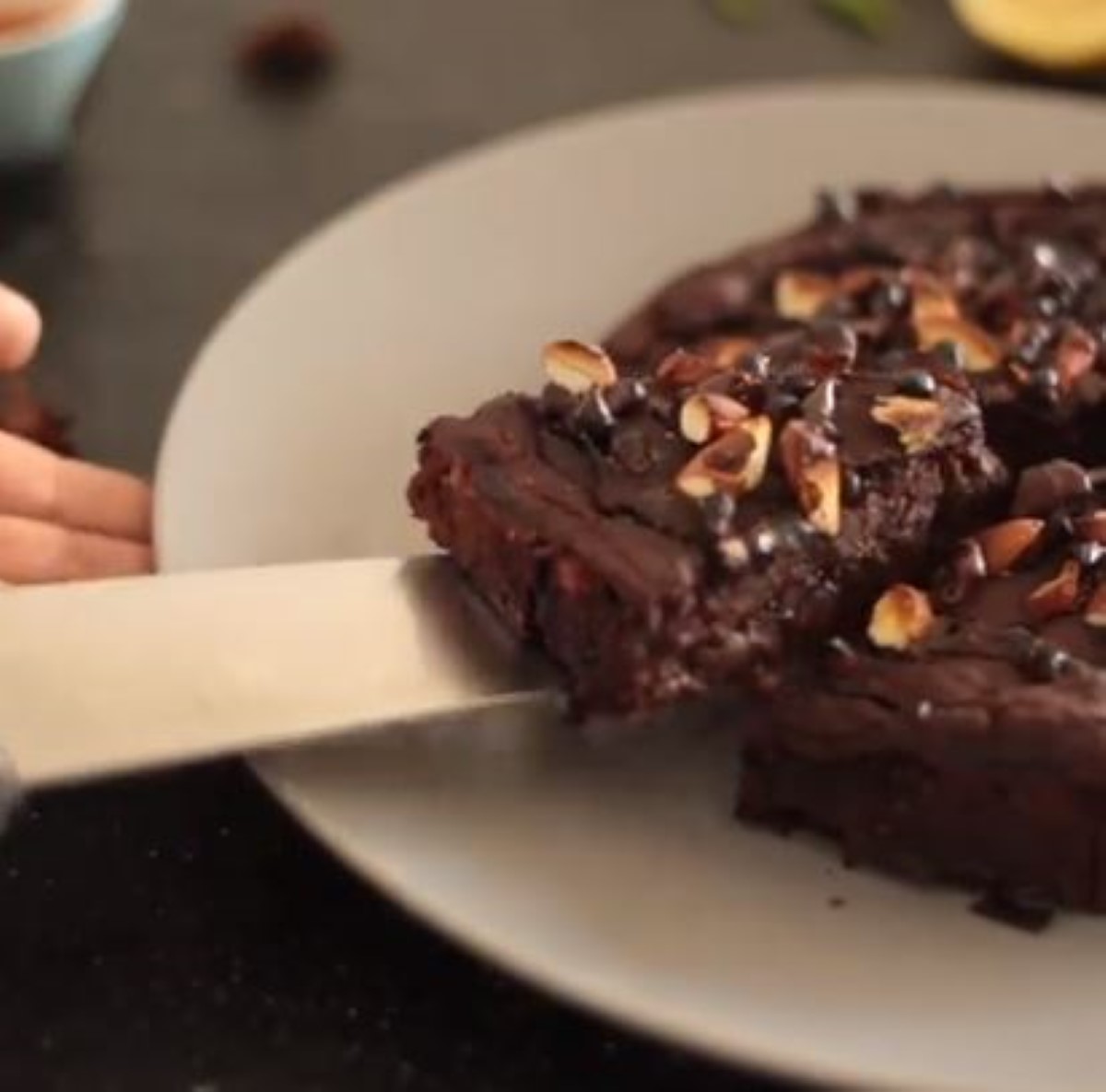 [Vidéo] La recette de Emma Healthy Fit : Gâteau patate façon Brownie au Chocolat