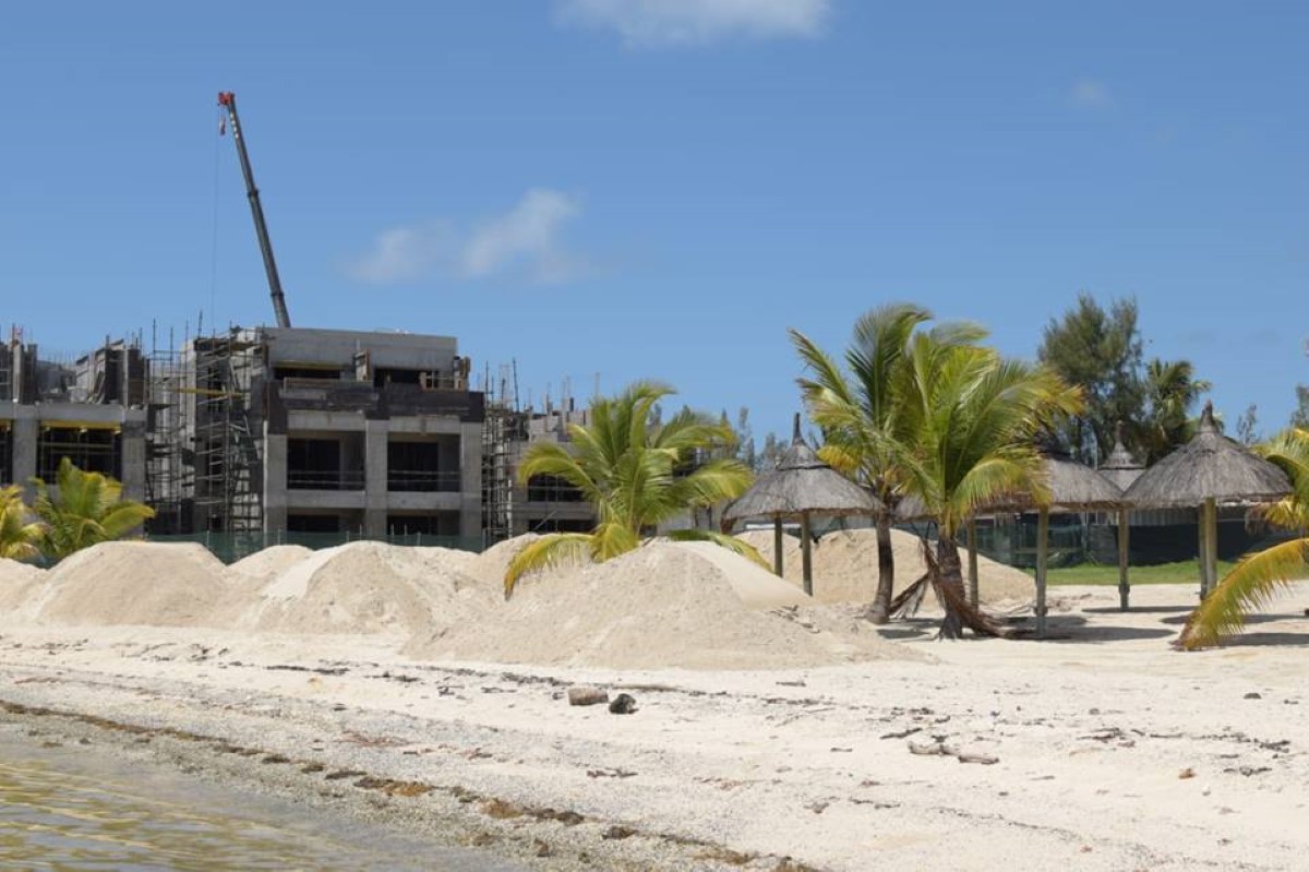 [Diaporama] L'hôtel Preskil à Pointe Jérôme souhaite-t-il construire encore plus près du rivage ?