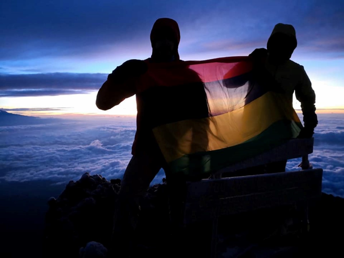 [Diaporama] 7 Summits Africa-Team Mauritius : Mont Meru