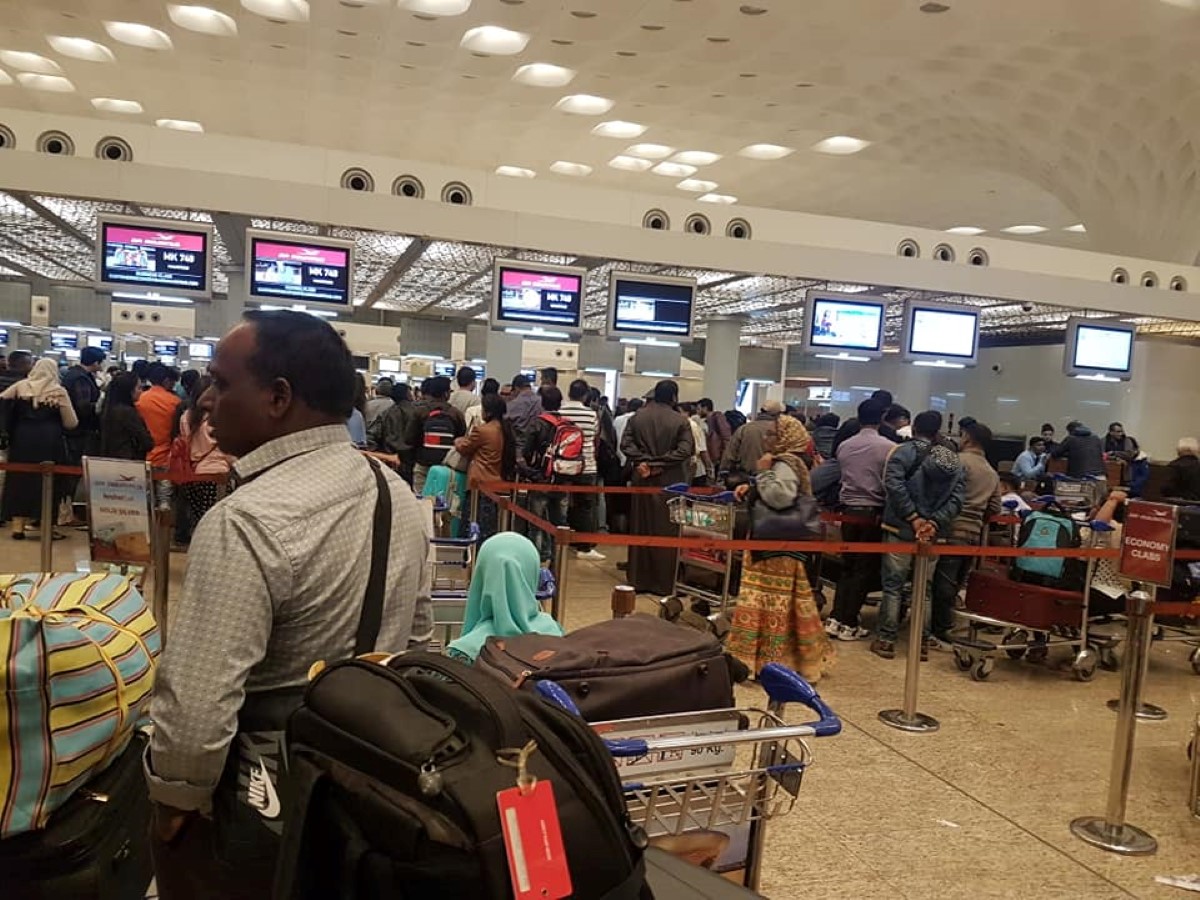[Vidéo] Mumbai : Renvoi du vol MK 749, la colère des passagers crée la pagaille à l'aéroport