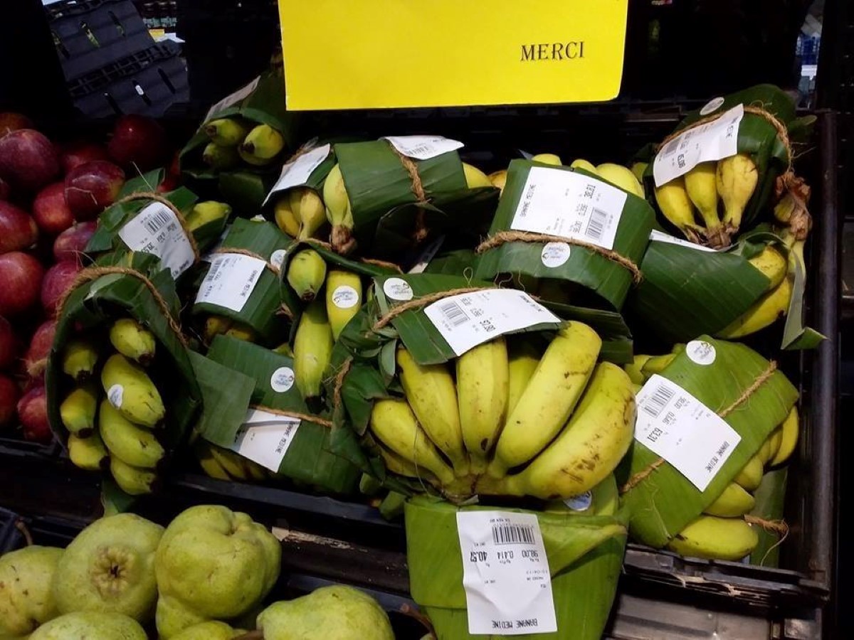 Le sac plastique remplacé par des feuilles de banane