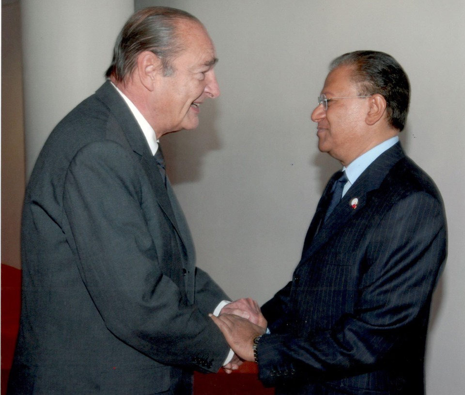 📷 Décès de Jacques Chirac : Les hommes politiques rendent hommage