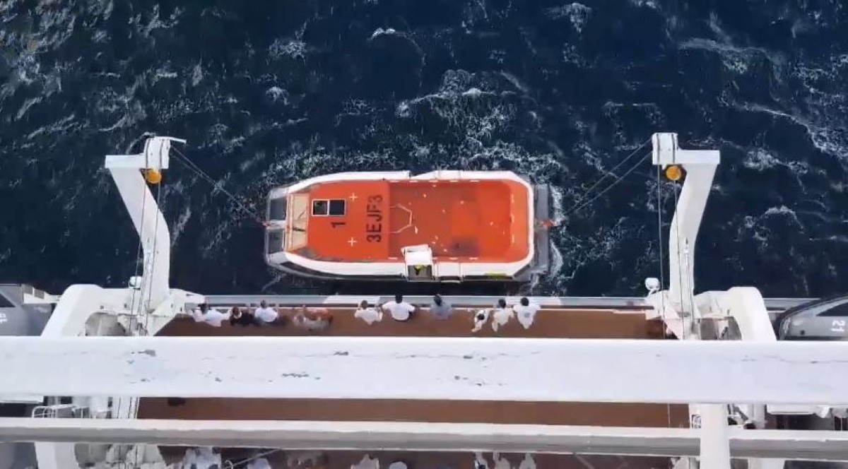▶️ A bord d’un bateau de croisière en route vers Maurice, un homme se jette en pleine mer