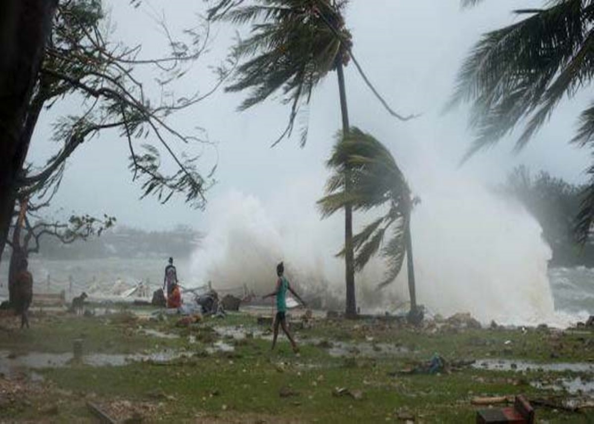 La tempête tropicale modérée DIANE est à environ 75 km au nord-nord-ouest de Maurice