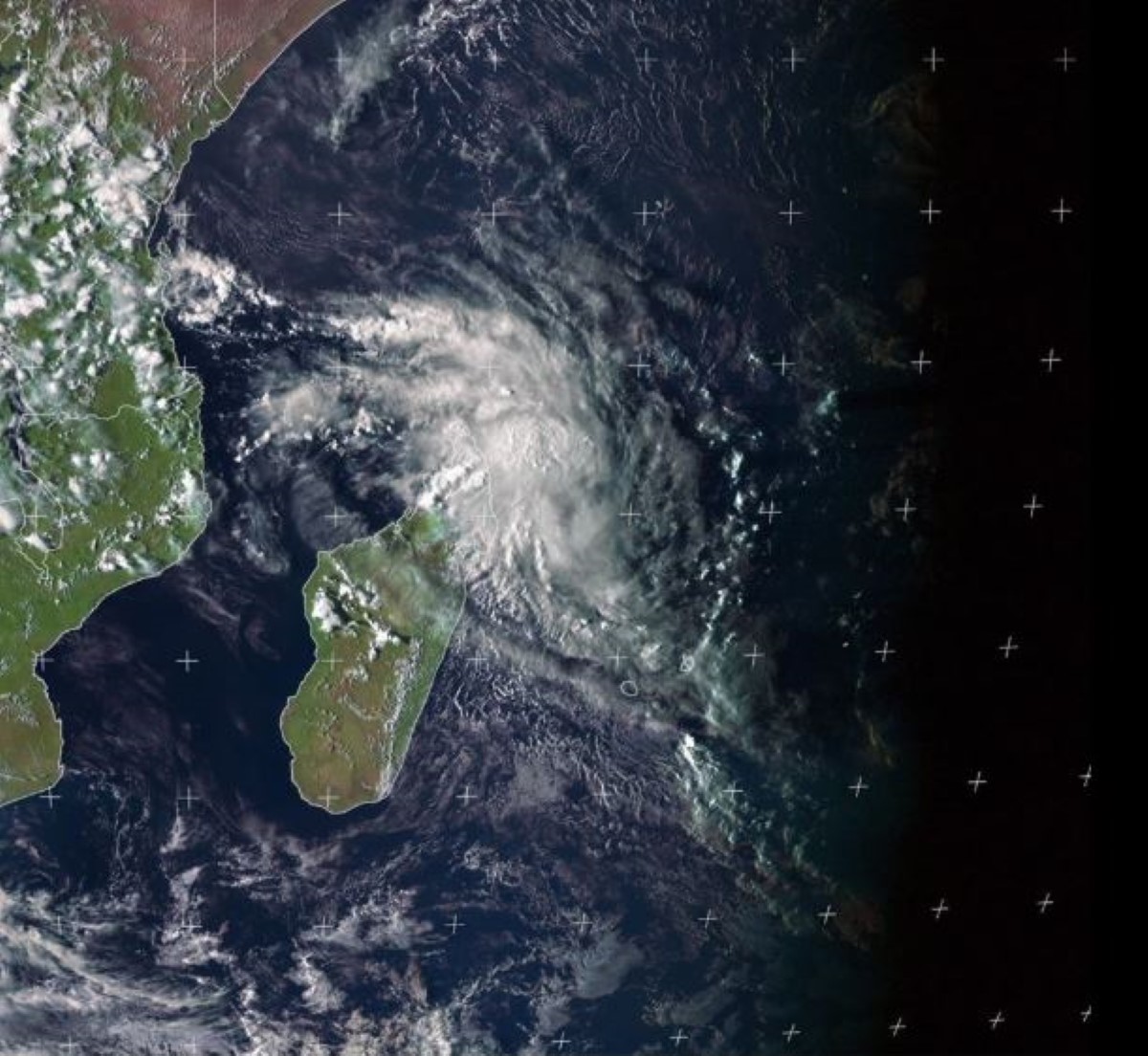 La future tempête tropicale Herold est à environ 675 km au Nord-Ouest