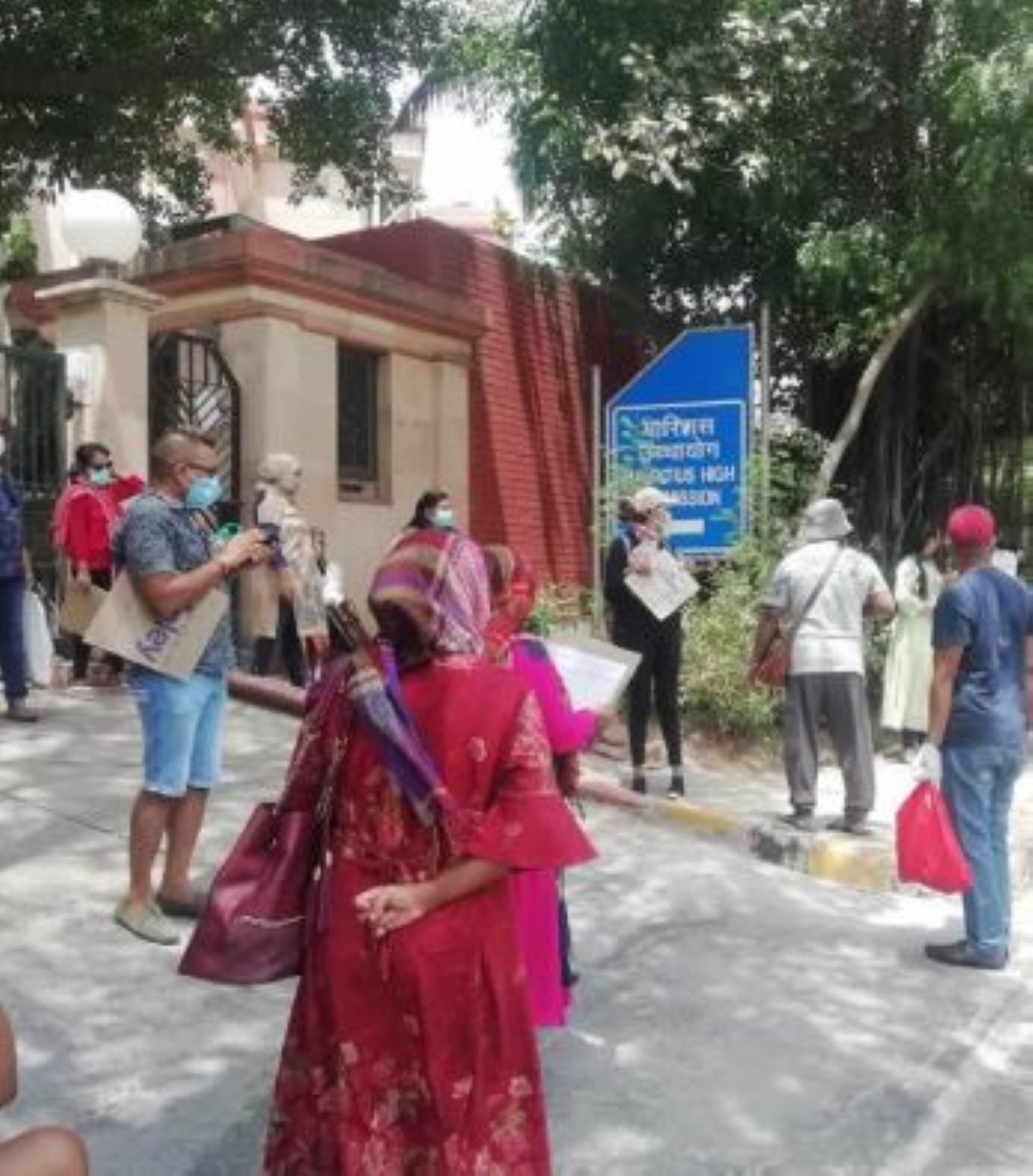 Des Mauriciens en mode sit-in dans l’enceinte de l’ambassade mauricienne en Inde