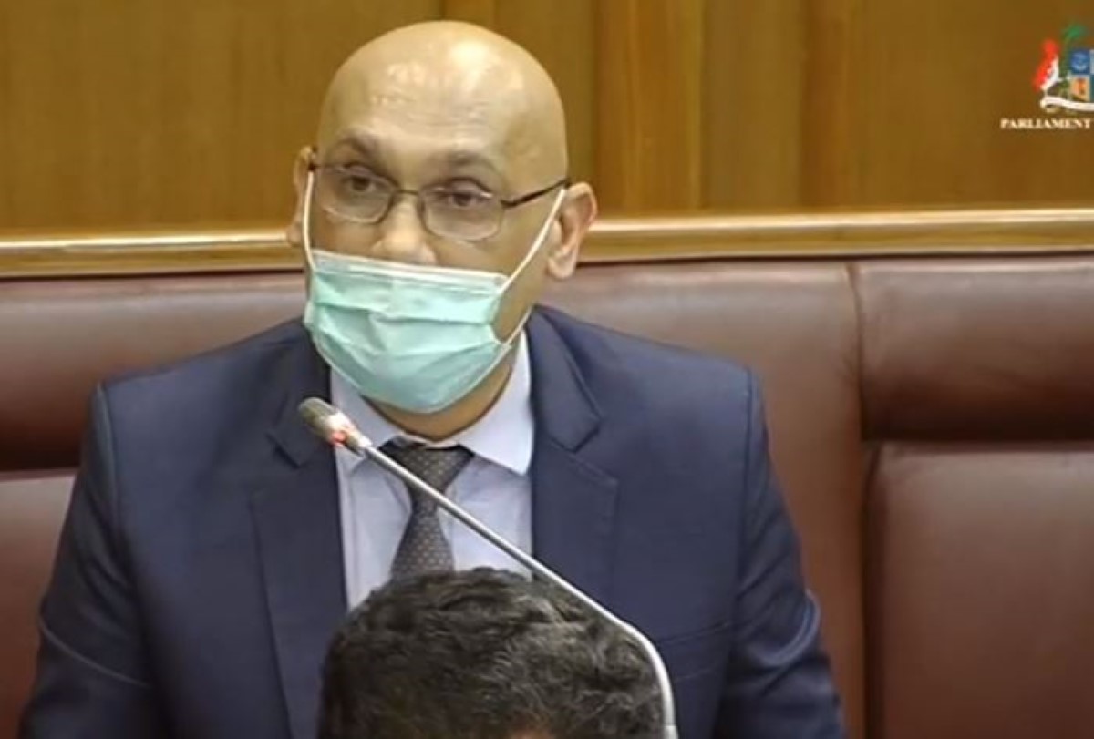 Scandale pharmaceutique : Jugutpal se défend comme un beau diable au Parlement