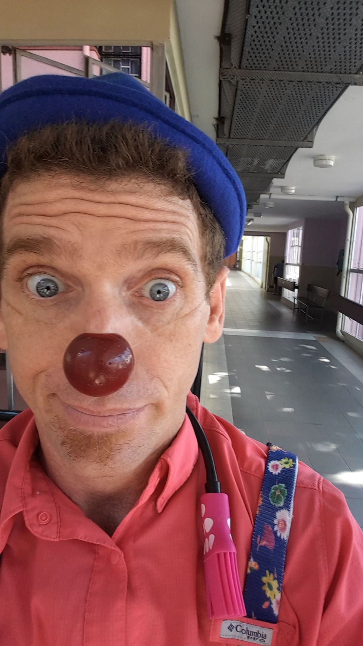 Yool le Clown qui égaye le quotidien des enfants en milieu hospitalier est de retour!