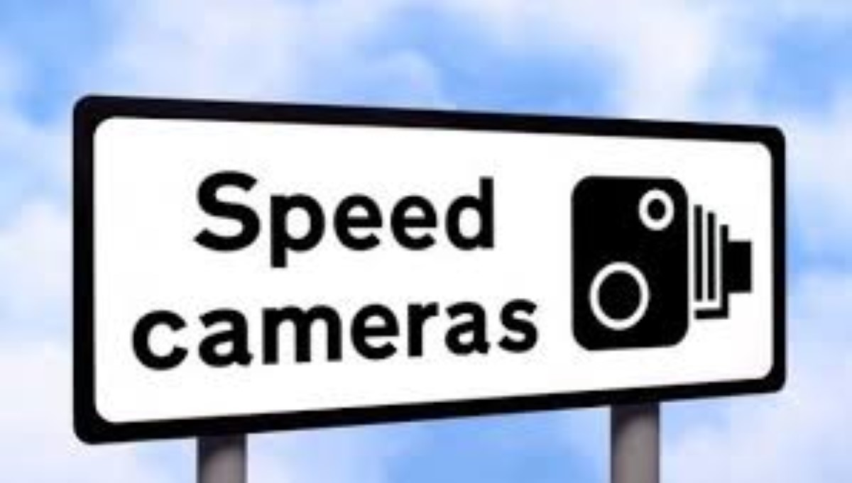 Deux Speed Cameras sur l’autoroute M1 à Montebello et à Camp-Chapelon