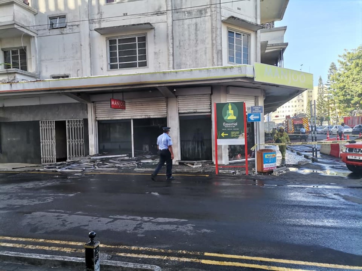 Quatre-Bornes : Incendie dans le bâtiment de Manjoo ce mercredi matin