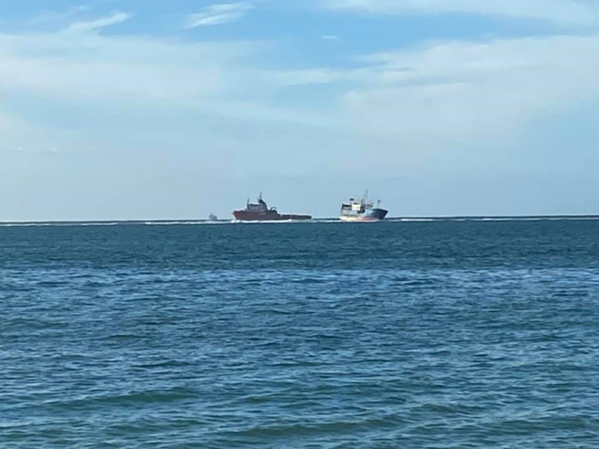 Pointes-aux-Sables : Le pompage d’huile a démarré à bord du navire chinois