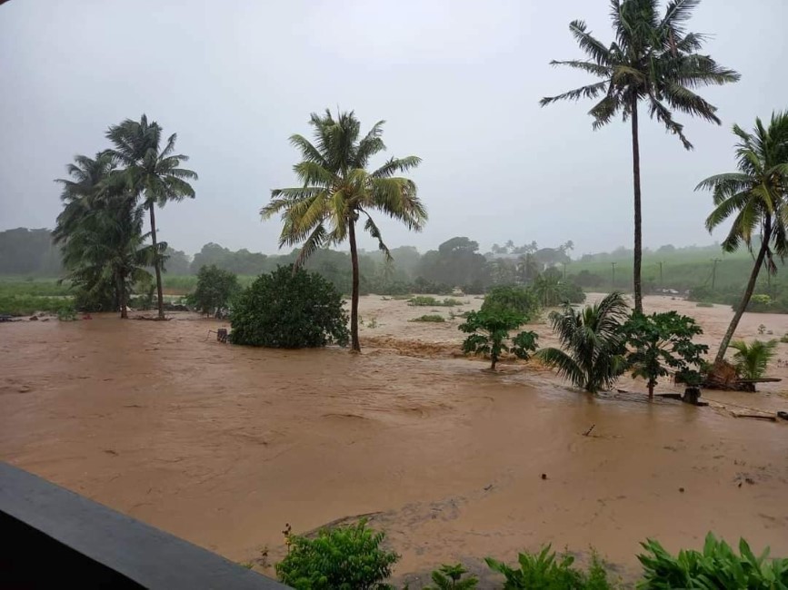 Intempéries dans le Sud, Sud-Est de l'île : montée des eaux et maisons inondées