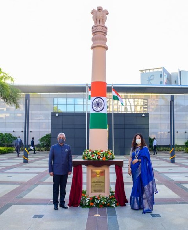 A Ébène, inauguration d'un Ashoka Stambh, symbole de l'Inde