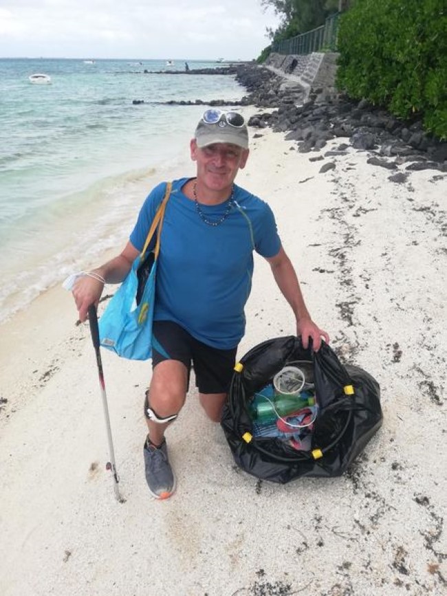 Portrait de Mark Appleton, l'homme derrière le Mauritian Coastal Clean Up Adventures