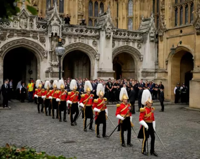 Londres : Pravind Jugnauth et son épouse, assisteront aux funérailles d’Etat de la reine Elizabeth II