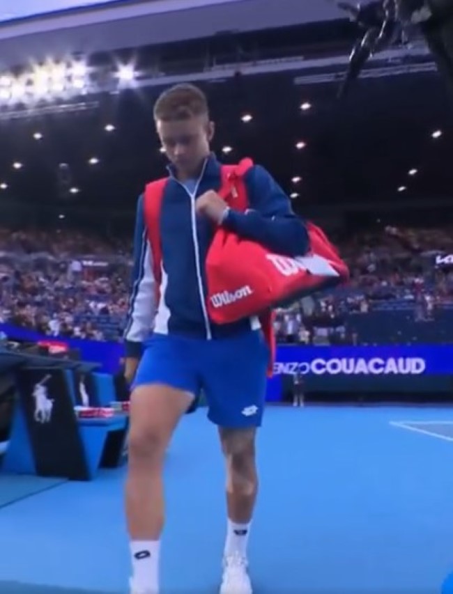 Suivez le match en direct de l'Open d'Australie 2023 : Enzo Couacaud joue contre Novak Djokovic 