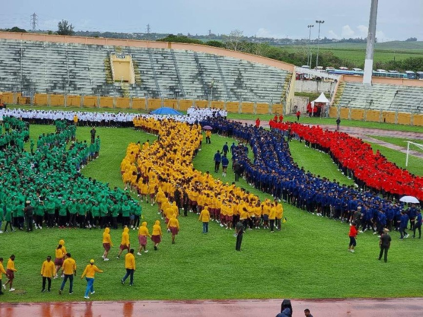 Stade Anjalay : Maurice bat le record du monde du plus grand drapeau national flottant formé par les humains