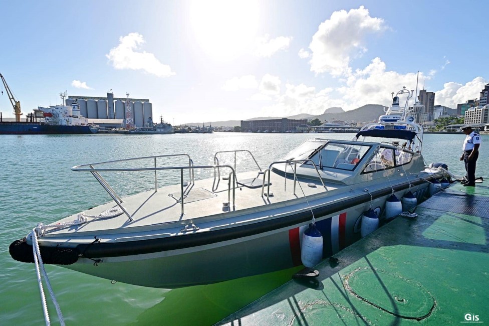 Sécurité maritime : "Don" de deux Speedboats du Japon