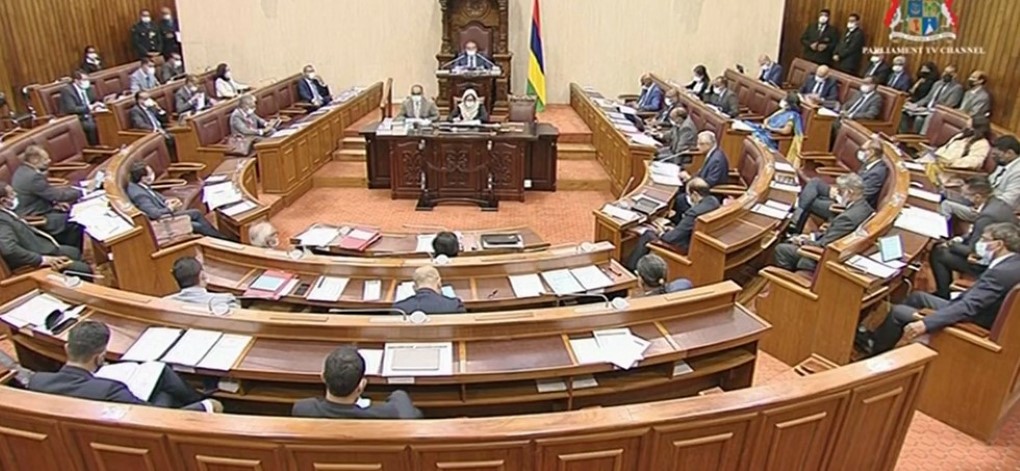 Le Parlement ferme ses portes : Le budget sera présenté le 2 juin