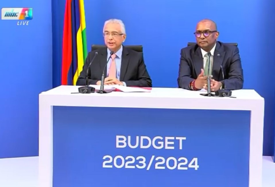 [Budget 2023-2024] Pravind Jugnauth et ses élus jubilent
