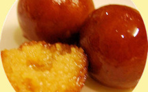 La recette de Pridhip Saint Narcisse : Les Gulab jamun
