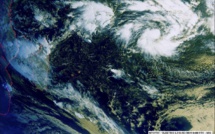  La future tempête tropicale HALEY à 2440 km de Maurice