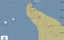 La forte tempête tropicale JOANINHA est à environ 420 km au Nord-Nord-Ouest